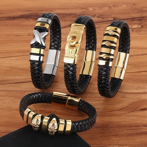 Nouveau <span class=keywords><strong>Bracelet</strong></span> Tressé <span class=keywords><strong>en</strong></span> <span class=keywords><strong>Cuir</strong></span> Véritable de <span class=keywords><strong>Luxe</strong></span> pour Hommes, Motif Géométrique, avec Breloque <span class=keywords><strong>en</strong></span> Acier Inoxydable Doré de Haute Qualité, Idéal comme Cadeau - Product Image 5