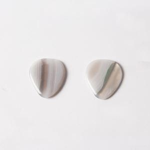2019 Yiwu En stock Vente en gros Médiators de guitare en pierre précieuse blanche Accessoires de guitare à vendre avec faible MOQ - Product Image 5
