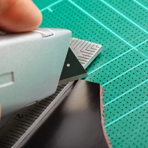 Sharpest Bốn Lỗ Double Edge Thảm Tiện Ích Dao Lưỡi Hình Thang - Product Image 4