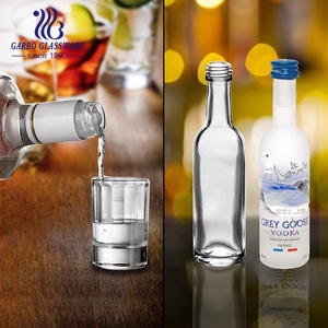 Minibotella de vidrio transparente con tapa para whisky, alta calidad, venta al por mayor - Product Image 4