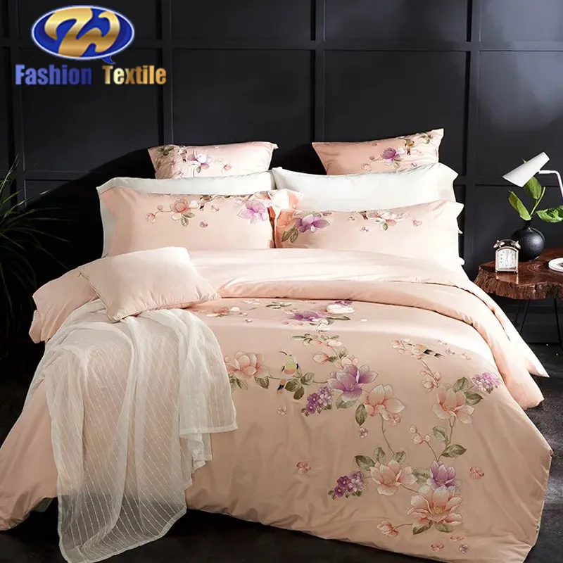 중국 공장 도매 수 놓은 침구 세트 퀸 침대보 및 comforters