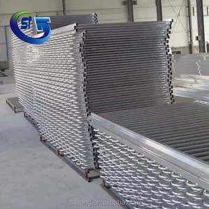 Il Pvc rivestito 10 anni non sbiadisce il recinto della fabbrica dei pannelli del recinto dello stagno di alluminio di sicurezza della saldatura del tubo