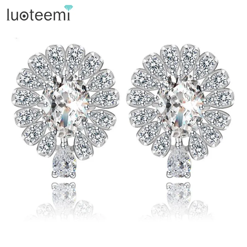 LUOTEEMI Peacock Flower 6mm*8mm Oval Cut 1.75ct Cubic Zirconia Handcrafted Shining Cluster Women Fashion Bridal Stud Earrings
