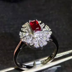 Bán Buôn Sang Trọng Giá Dubai Vàng Trang Sức Pigeon Blood 0.42ct Tự Nhiên Nhóm Điều Khiển Hồng Ngọc Đá Quý Nhẫn - Product Image 4