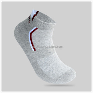 Lucidez algodón color sólido moda boca baja absorber el sudor calcetines barco Calcetines - Product Image 6
