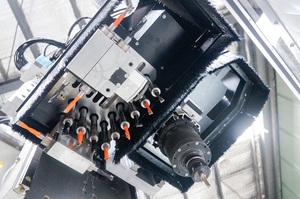 Máquina CNC E6-1230D para el Procesamiento de Paneles con Mesa de Rieles y Soportes - Product Image 5