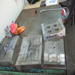 Moldes de corredor caliente Husky - Product Image 2