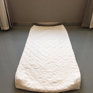 2018 <span class=keywords><strong>Amazon</strong></span> Venta caliente Anti ácaro del polvo diseño acolchado de hotel colchón cubierta/protector de colchón - Product Image 1
