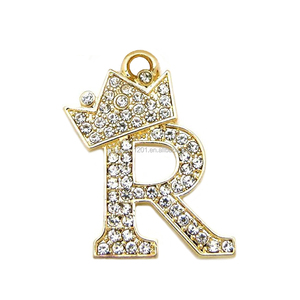 Commercio all'ingrosso di Yiwu Fabbrica di Nuovo Modo Capitale Alfabeto Lettere <span class=keywords><strong>R</strong></span> Corona di Fascini Del Pendente Per Collane Fare - Product Image 3