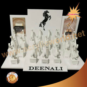 Support d'affichage de montre en acrylique personnalisé OEM avec anneau en C - Product Image 6