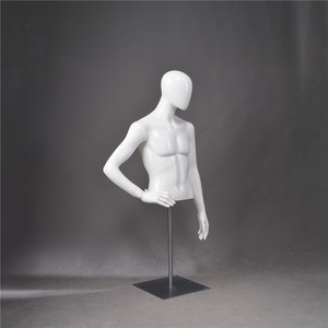 Maniquí de Busto Masculino para Exhibición de Camisetas Deportivas Económicas - Product Image 2
