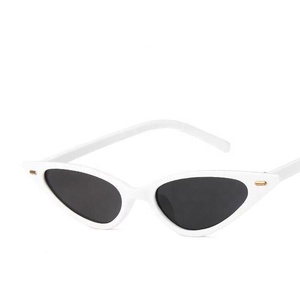 Nouveau style <span class=keywords><strong>pas</strong></span> <span class=keywords><strong>cher</strong></span> Sexy femmes Vintage <span class=keywords><strong>lunettes</strong></span> <span class=keywords><strong>de</strong></span> <span class=keywords><strong>soleil</strong></span> 2024 couleurs cadre <span class=keywords><strong>lunettes</strong></span> <span class=keywords><strong>de</strong></span> <span class=keywords><strong>soleil</strong></span> - Product Image 3