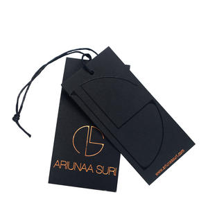 Étiquettes volantes personnalisées de haute qualité pour vêtements, chaussures et sacs pour améliorer l'attrait visuel - Product Image 3