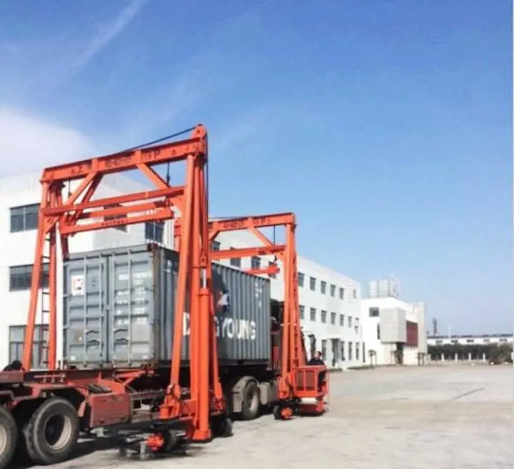 GP merk container crane kosten met capaciteit 40 ton