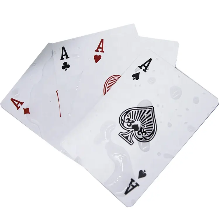 Aangepaste Doos Voor En Achter Afdrukken Logo Waterdicht Pvc Poker Speelkaarten Plastic Gemaakt Saudi-Arabië Sublimatie Speelkaarten