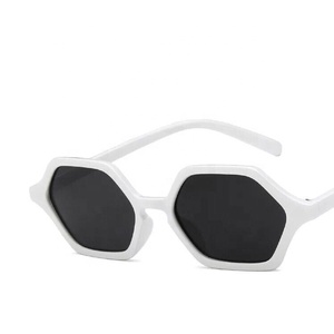 Lunettes <span class=keywords><strong>de</strong></span> <span class=keywords><strong>soleil</strong></span> Vintage pour hommes et femmes, nouvelle <span class=keywords><strong>marque</strong></span> tendance, Sexy, bon marché, vente en gros, 2022 - Product Image 3