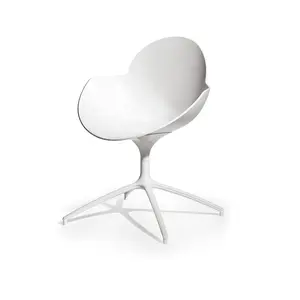 现代简约扶手休闲餐椅设计师创意家具