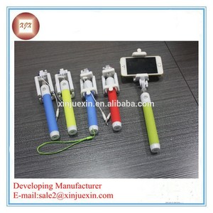 con conexión de cable 2015 monopod <span class=keywords><strong>selfie</strong></span> palo para el <span class=keywords><strong>iphone</strong></span> - Product Image 1