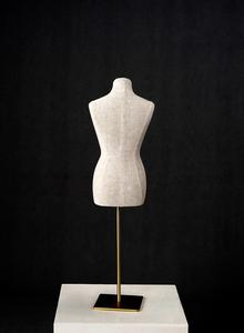 リネン生地カバー 女性ミニバストマネキン ゴールドベース付き - Product Image 2