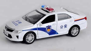 Modellino Auto <span class=keywords><strong>della</strong></span> <span class=keywords><strong>Polizia</strong></span> 1:32 con Suoni e Luci, <span class=keywords><strong>Giocattolo</strong></span> Die-cast a Retrocarica - Product Image 5