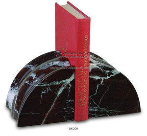 Sujetalibros de medio círculo de mármol de cebra negra Soporte de libro elegante con diseño único - Product Image 1