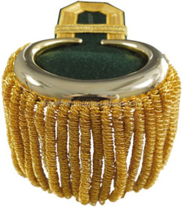 สายสะพายไหล่แบบเกลียวสีทองสำหรับงานพิธี  ทำจากลวดทองหนา  ประดับด้วยริ้วสีทอง  ใช้สำหรับงานพิธี - Product Image 1