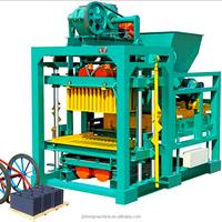 Machine à briques creuses en ciment QT4-28 Machine de formage de blocs de béton entièrement automatique Se vend bien en Afrique