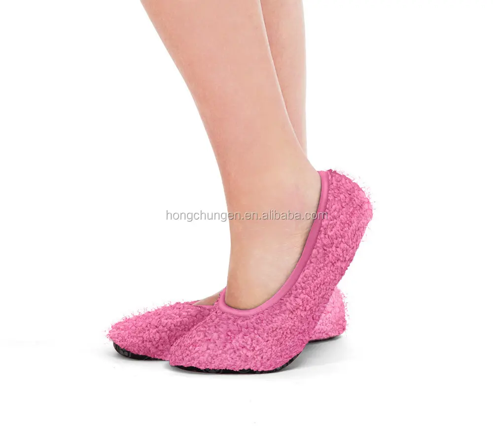 A variety of colors of women' cozies slipper