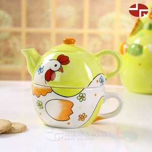 Diseño de pascua con pintura dolomita tetera de cerámica y taza de conjunto - Product Image 1