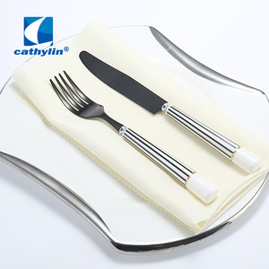 Bộ Đồ Sứ Sọc Trắng Đen Cathylin, Bộ Dao Kéo Bằng Thép Không Gỉ 18/10 Có Tay Cầm Bằng Gốm - Product Image 6