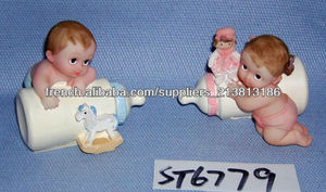 Polyrésine infirmiers figurines de bébé - Product Image 1
