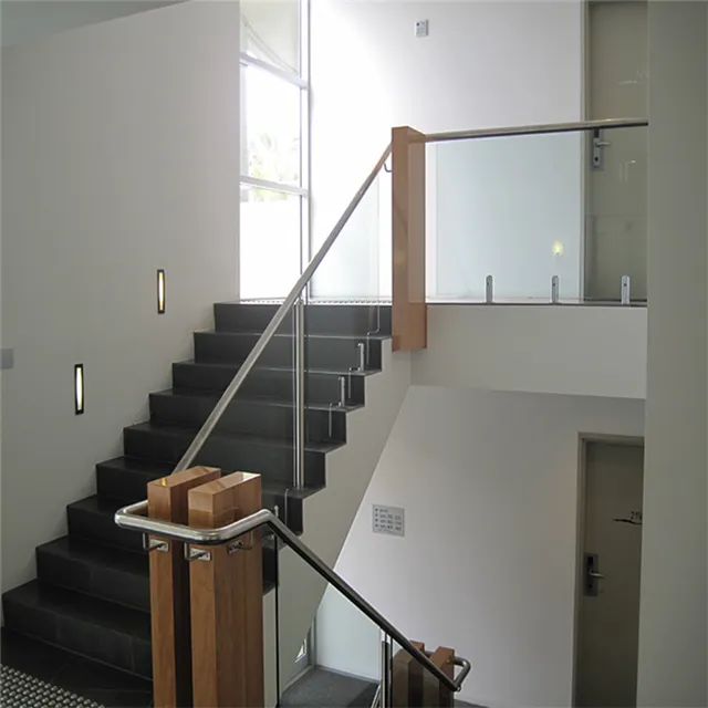 Clôture d'escalier en verre et acier inoxydable, balustrade pour décoration de maison