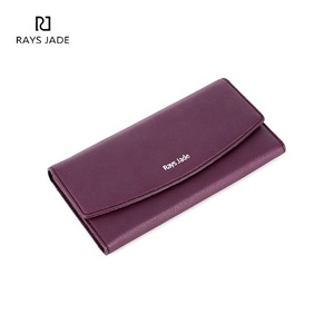 Portafoglio Lungo da <span class=keywords><strong>Donna</strong></span> <span class=keywords><strong>in</strong></span> <span class=keywords><strong>Vera</strong></span> <span class=keywords><strong>Pelle</strong></span> Viola, Stile Continentale con Patta, Produzione e Vendita all'Ingrosso - Product Image 4