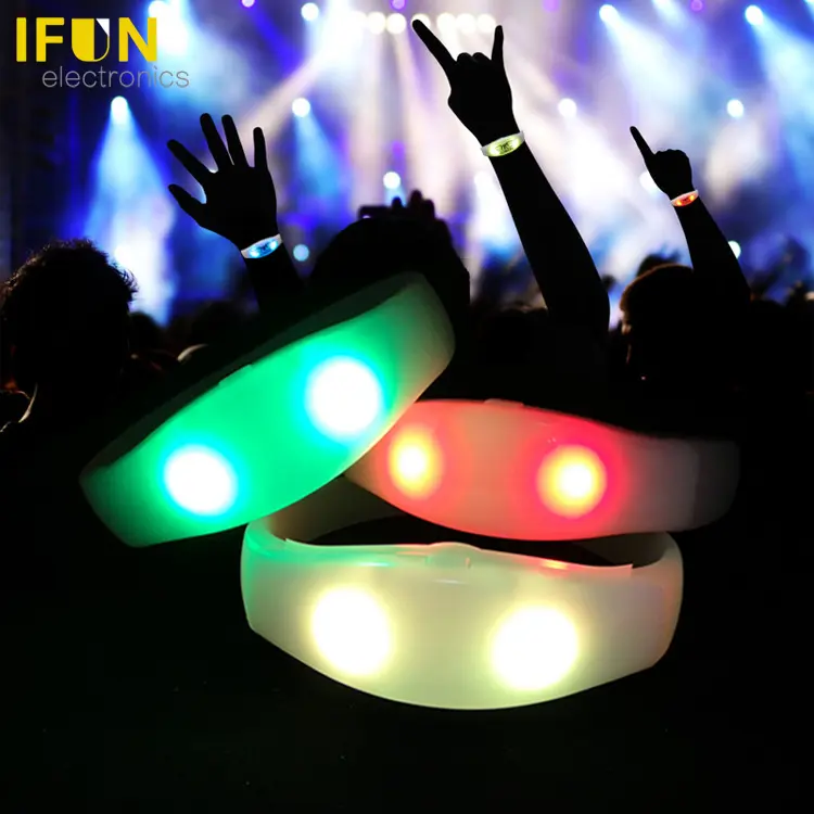 Groothandel Feestartikelen Night Fun Activiteiten Entertainment Producten Menigte Led Armbanden Dmx