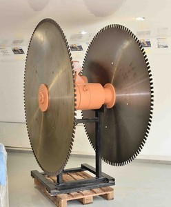 China leverancier DX480 <span class=keywords><strong>attachment</strong></span> digger <span class=keywords><strong>rock</strong></span> <span class=keywords><strong>saw</strong></span> met twin diamond blades - Product Image 5
