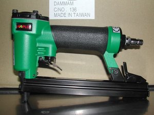 APLUS 80/16S, air <b>Staple</b> Gun 6- 16mm , 12.9mm Crown Steel Magazine, ,80 Type Furniture - Product Image 3