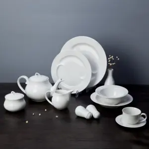 Assiettes de table en céramique porcelaine, plat bon marché pour restaurant hôtel cinq étoiles, ensemble de table en céramique pour 6 personnes