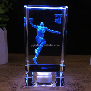 Figurine en cristal K9 Cube, star du basket-ball <span class=keywords><strong>NBA</strong></span> <span class=keywords><strong>Stephen</strong></span> <span class=keywords><strong>Curry</strong></span>, modèle en cristal, ornements, cadeau pour les fans, artisanat gravé au laser 3D - Product Image 4
