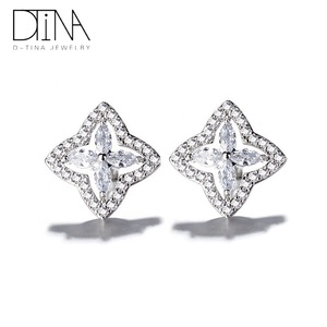 DTINA לייזר לחתוך סיטונאי ארבעה כוכב ברור חידוש קריסטל Stud עגילים עבור בנים ובנות - Product Image 1