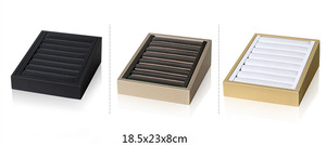 Logo personalizzato Gioielli Display <span class=keywords><strong>Espositore</strong></span> Per Il Contatore Vetrina Anelli <span class=keywords><strong>Orecchini</strong></span> Anello del Cuoio del Supporto Del Banco di mostra - Product Image 4