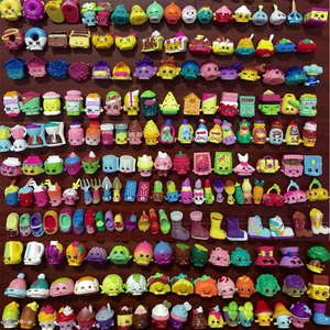 Lote 2016 Surtido de Juguetes Sueltos de las Temporadas 1, 2, 3 y 4, Figuras de Acción y Muñecos - Product Image 1
