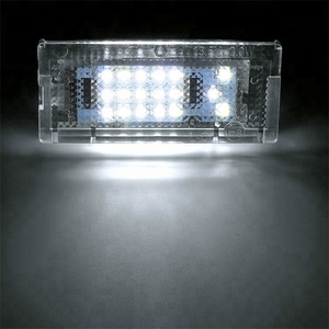 12V voiture Led lumière extérieure <span class=keywords><strong>plaque</strong></span> d'immatriculation lumière voiture accessoire Auto lumière pour <span class=keywords><strong>BMW</strong></span> <span class=keywords><strong>E46</strong></span> 4D <span class=keywords><strong>E46</strong></span> 5D - Product Image 3