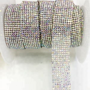 L147 2cm colorato Hotfix strass Trim Crystal Iron on o Hotfix, colla da usare. Forma della catena di strass con motivo Flatback - Product Image 6