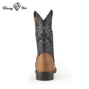 2025 nouveau concepteur gris Cowboy bottes garçons de haute qualité confortable bout carré faible hauteur caoutchouc Western usine personnalisable - Product Image 6