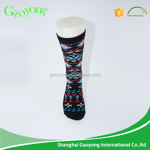 Top herstellung umweltfreundliche glow in <span class=keywords><strong>the</strong></span> dark socken - Product Image 6