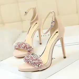 Chaussure Femme sandalet Zapatos De Tacon pembe renk taklidi elmas inci seksi zarif Stiletto topuklu bayanlar için