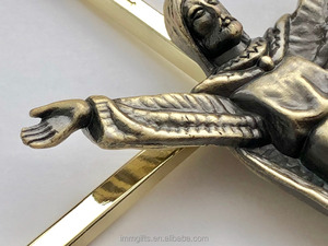 Croix en métal ressuscité jésus suspendu religieux inspirant chrétien - Product Image 3