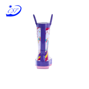<span class=keywords><strong>Fantaisie</strong></span> garçons Cool fusée élégant fleur en caoutchouc pas cher bottes pour enfants en gros coloré poisson motif bottes <span class=keywords><strong>de</strong></span> <span class=keywords><strong>pluie</strong></span> - Product Image 3