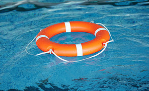 Anneau de bouée de <span class=keywords><strong>sauvetage</strong></span> SOLAS 2.5KG bouée flottante haute visibilité durable anneau de sécurité marine pour bateaux et navires - Product Image 4