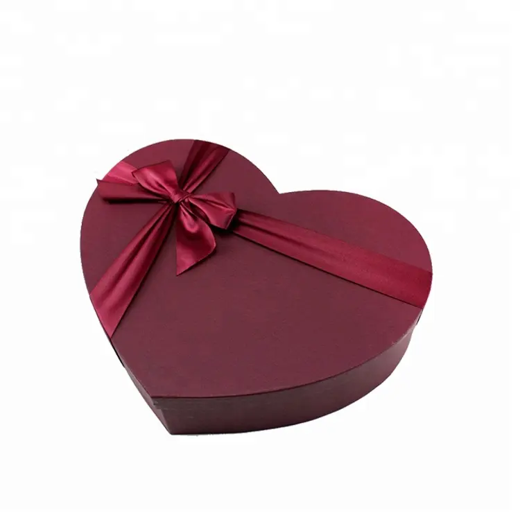 Fancy red custom heart shaped wedding favors gift box with ribbon